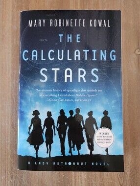 🚀 The Calculating Stars Mary Robinette Kowal Sci-Fi Hugo Winner Paperback 📚